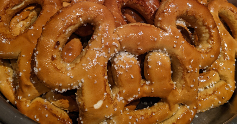 Iconic snacks - Mickey Pretzels!